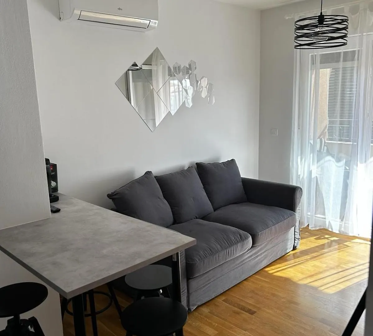 Veluni - Apartment - Free Parking  Split
